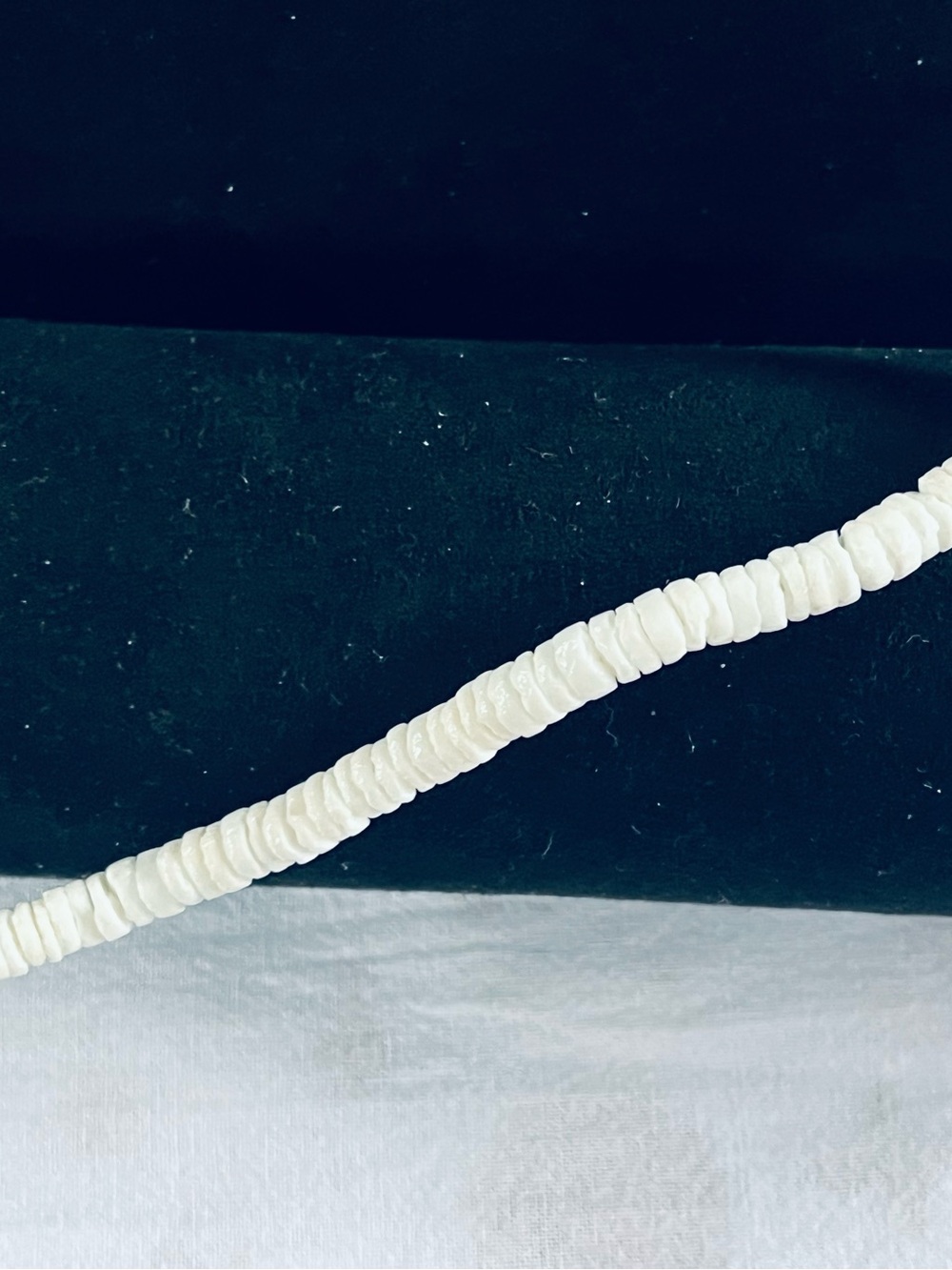 Puka shell White Beaded Choker Necklace - Picture 3 of 4